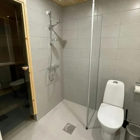 Spacious For 6 With Sauna オウル