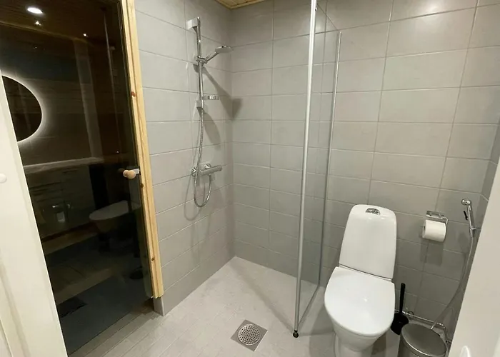 Spacious For 6 With Sauna オウル